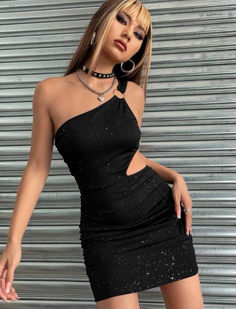 فستان قصير اسود كتف واحد من شي ان shein